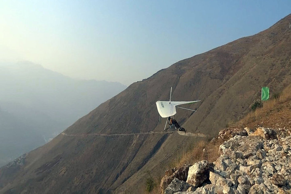 "中國第一飛人"墜湖遇難 "中國第一飛人"墜湖遇難