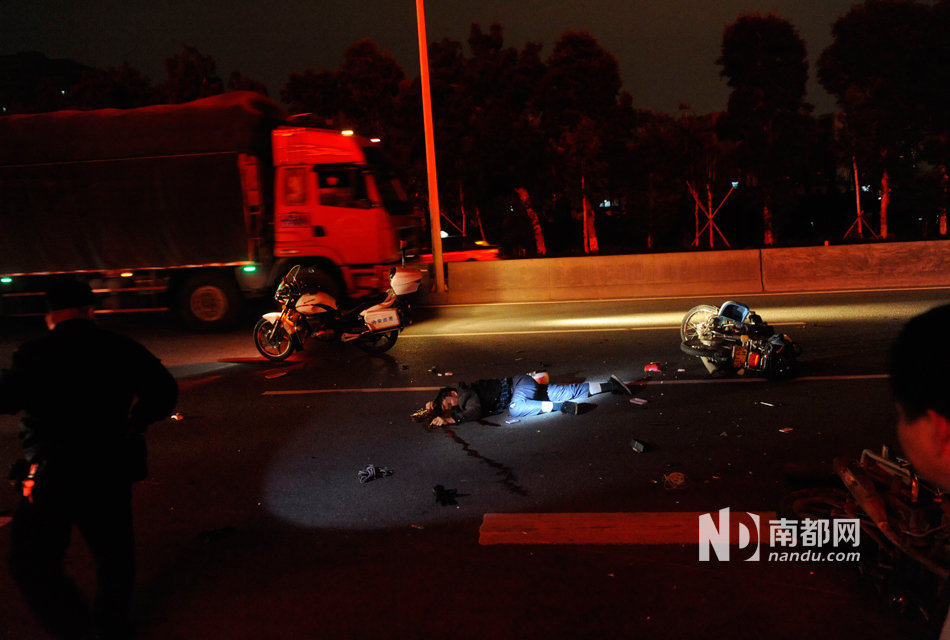 電動(dòng)車(chē)被撞引連環(huán)車(chē)禍