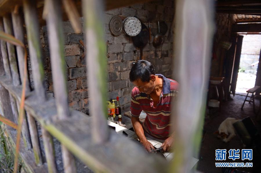 農(nóng)場(chǎng)棚戶區(qū)的最后留守家庭：留下的是回憶，迎來的是幸福