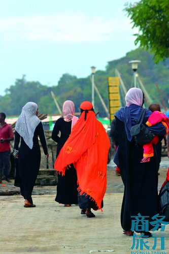 島上的穆斯林女人。