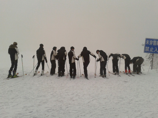 鄭州人自己的滑雪場圣誕啟幕！