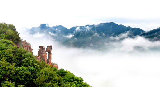 黛眉山:掀開(kāi)“神秘的面紗” 黛眉山:掀開(kāi)“神秘的面紗”