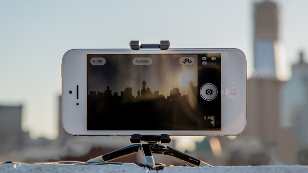 手機(jī)“禍害”旅行的10大罪證 你中槍了嗎? 手機(jī)“禍害”旅行的10大罪證 你中槍了嗎?