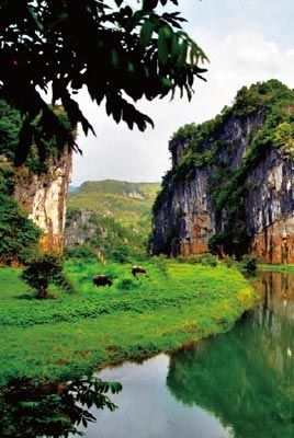 　　中國人對園林的喜愛更多是根源于一種隱逸遁世的情懷?！? complete=