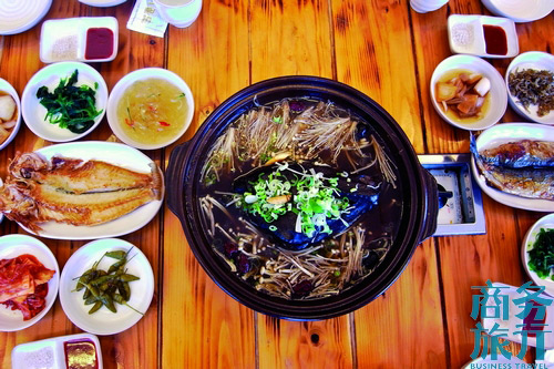 島上著名的養(yǎng)生大餐。