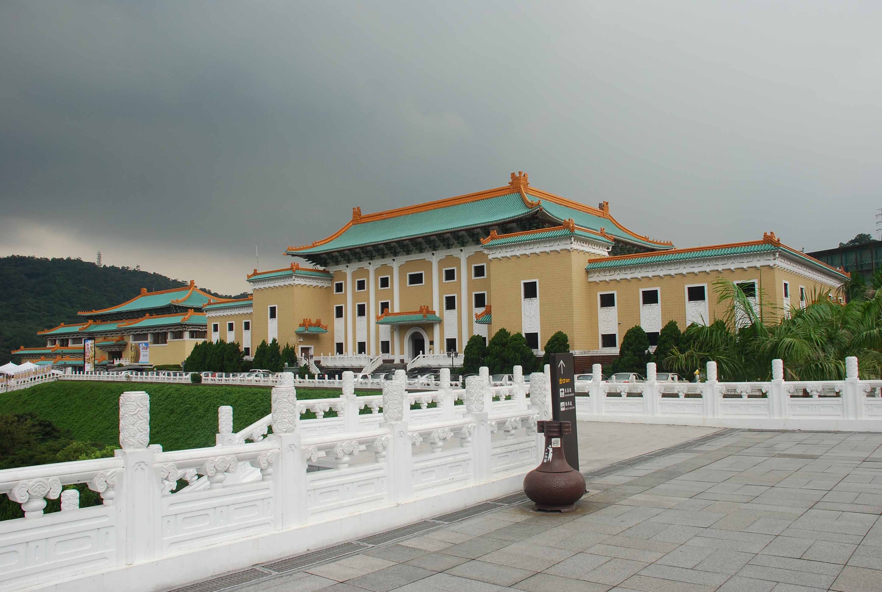 臺(tái)北故宮的門(mén)票收入突破8000萬(wàn) 大陸游客占一半 臺(tái)北故宮的門(mén)票收入突破8000萬(wàn) 大陸游客占一半