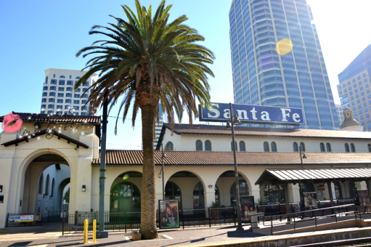 坐火車游美國(guó) 坐火車游美國(guó)