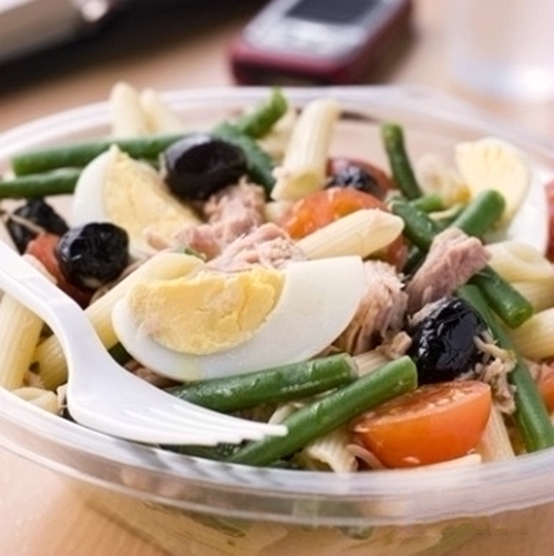 美國人一年午餐花費近千美元 美國人一年午餐花費近千美元