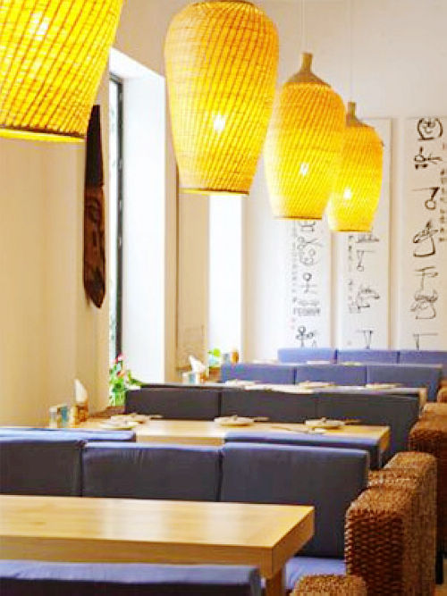 一坐一忘麗江主題餐廳 獨(dú)門(mén)漆油雞