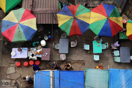 緬甸，繽紛的街邊平民小吃