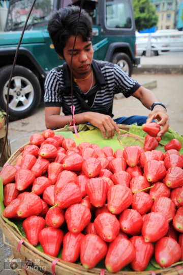 緬甸，繽紛的街邊平民小吃