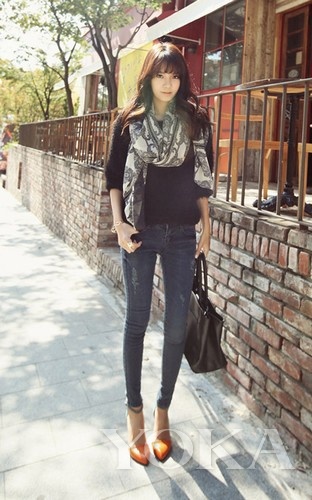 寒冬PK內秀時尚 輕薄圍巾是主角(6) 寒冬PK內秀時尚 輕薄圍巾是主角(6)