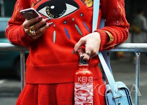 明星喜新厭舊 棄虎頭搶穿獨眼衛(wèi)衣(6)