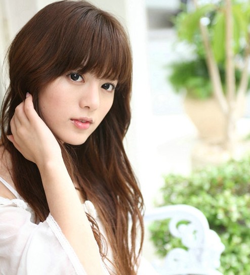 面對(duì)污染的環(huán)境我們?nèi)绾巫o(hù)理秀發(fā) 面對(duì)污染的環(huán)境我們?nèi)绾巫o(hù)理秀發(fā)