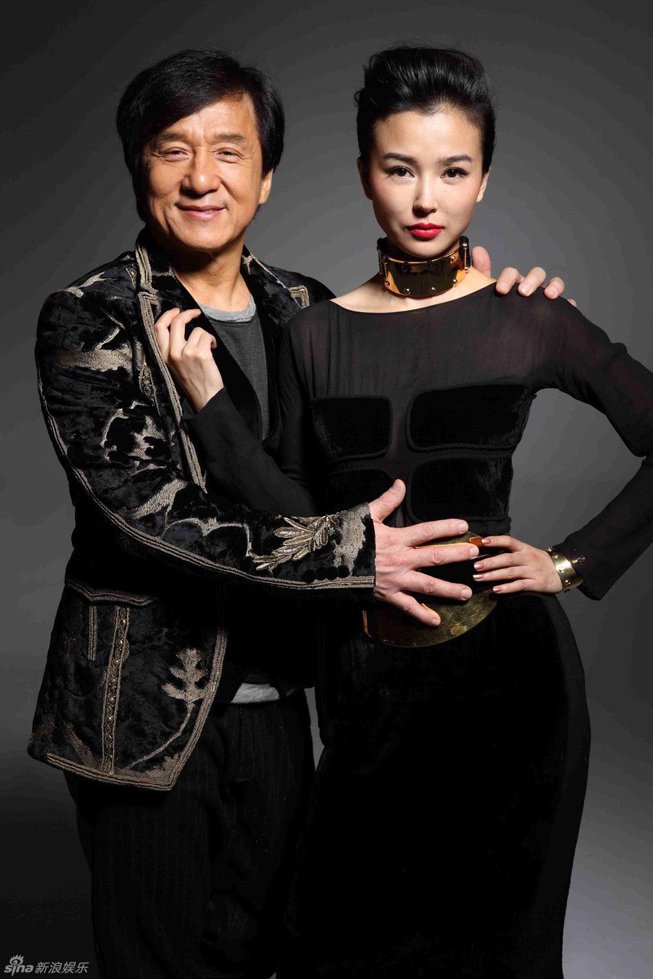 成龍姚星彤賀歲大片摩登時尚 成龍姚星彤賀歲大片摩登時尚