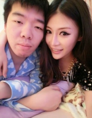 吉星鵬與祁可欣合影。