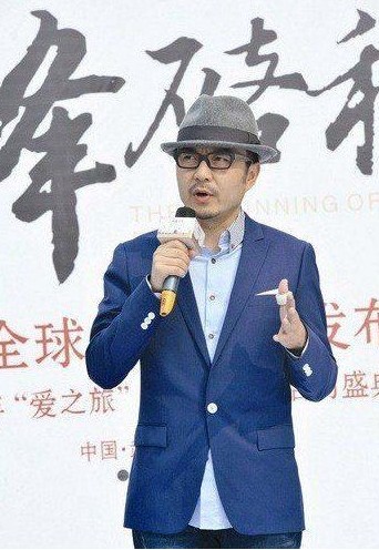 汪涵自曝年薪30萬。