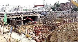 黃河路下穿隧道施工現(xiàn)場(chǎng) 黃河路下穿隧道施工現(xiàn)場(chǎng)