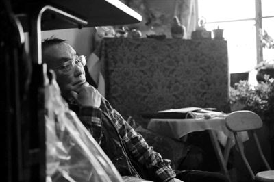 昨日，朱令父親吳承之說(shuō)，這些年來(lái)他們一直在等待事件調(diào)查結(jié)果。新京報(bào)記者 王嘉寧 攝