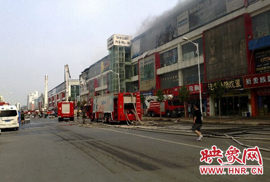 圖為火災(zāi)現(xiàn)場(chǎng) 圖為火災(zāi)現(xiàn)場(chǎng)