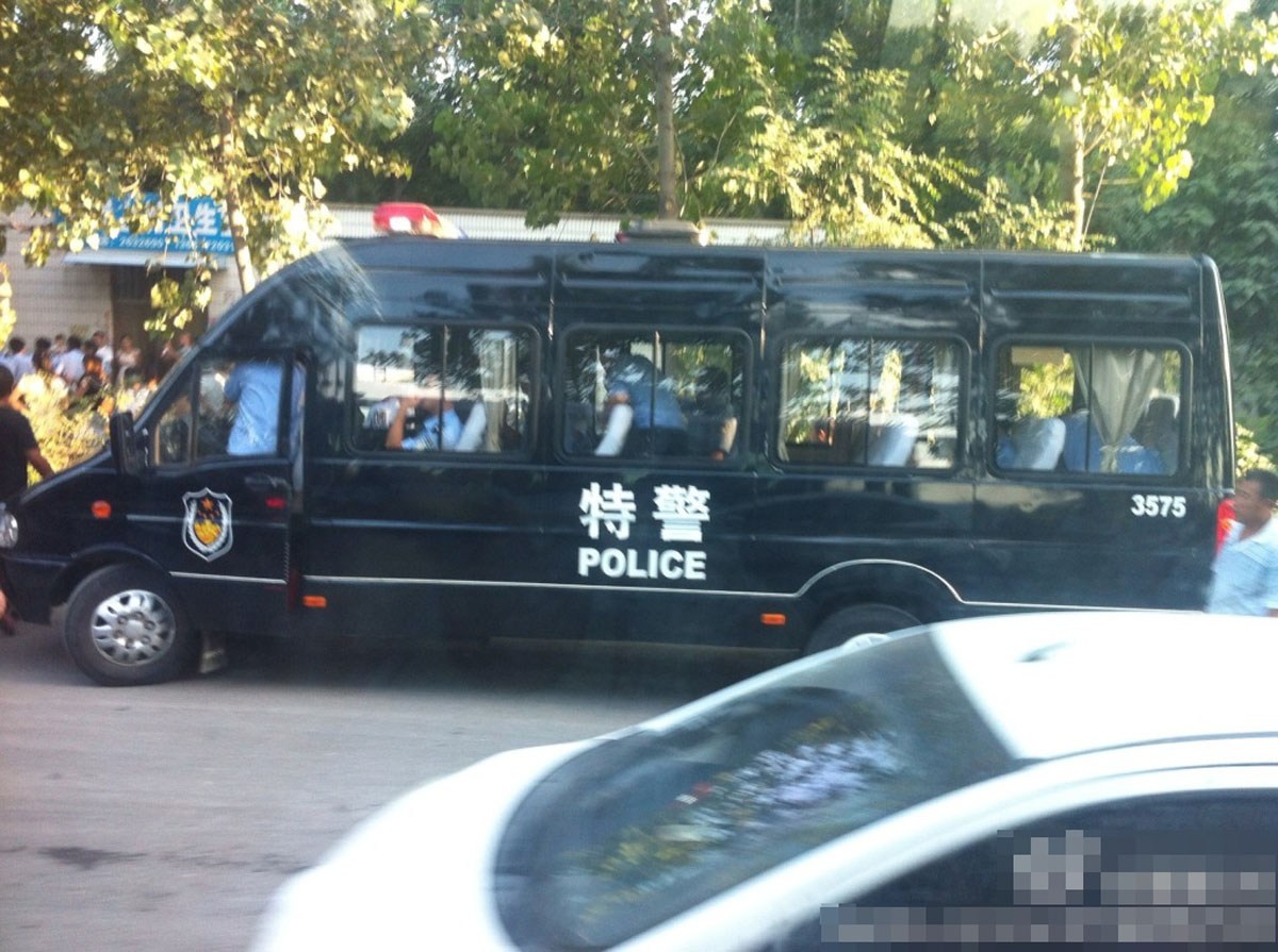 安陽公交車發(fā)生持刀搶劫案2死13傷 圖片來源網(wǎng)絡