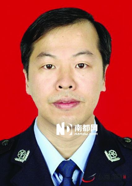 南城公安分局副局長(zhǎng)孔逸鴻。