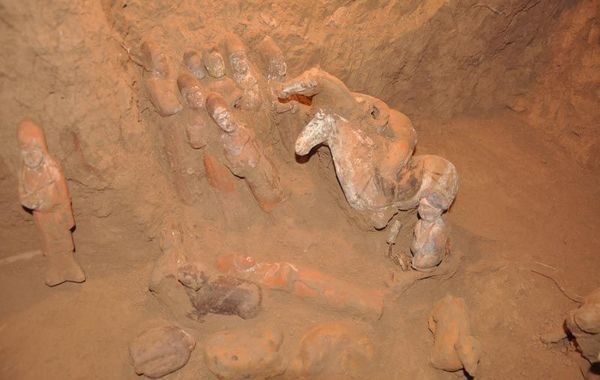 陜西省文物局對外公布了日前發(fā)掘的唐代女官上官婉兒墓葬的照片。