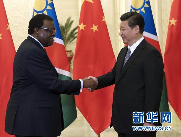 4月8日，國(guó)家主席習(xí)近平在北京人民大會(huì)堂會(huì)見(jiàn)納米比亞總理根哥布。新華社記者 龐興雷 攝