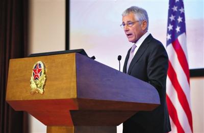 昨日下午，美國國防部長哈格爾在中國國防大學(xué)發(fā)表演講。