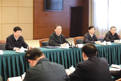 3月25日，王岐山在山東省臨沂市蒙陰縣主持召開蒙陰縣委常委擴大會議。