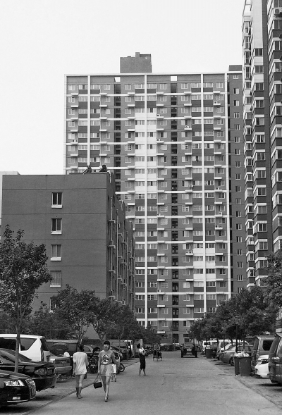 新就業(yè)大中專畢業(yè)生，外來務(wù)工人員住滿5年可申請購買公租房。