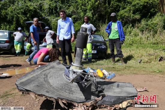 新發(fā)現(xiàn)的疑似馬航MH370殘骸。