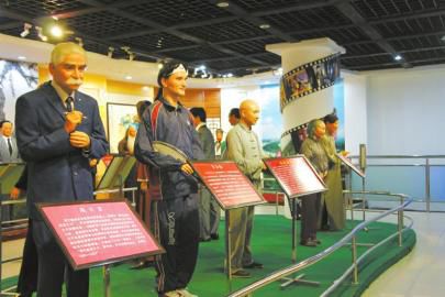 昨日開(kāi)館的部分蠟像受訪者供圖