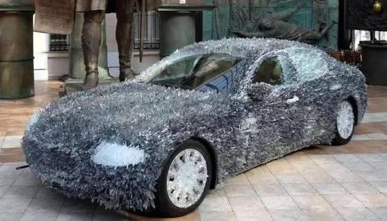 驚！車主用玻璃渣改裝瑪莎拉蒂