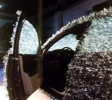 驚！車主用玻璃渣改裝瑪莎拉蒂