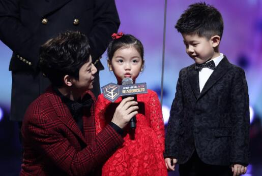 郭德綱五次調(diào)侃沙溢兒子是自己的 網(wǎng)友:嘴欠 郭德綱五次調(diào)侃沙溢兒子是自己的 網(wǎng)友:嘴欠