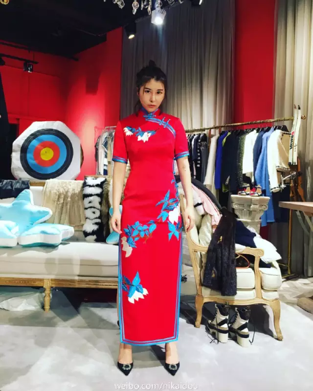 上海一女子自曝每月開銷12萬,被網(wǎng)友罵上頭條！