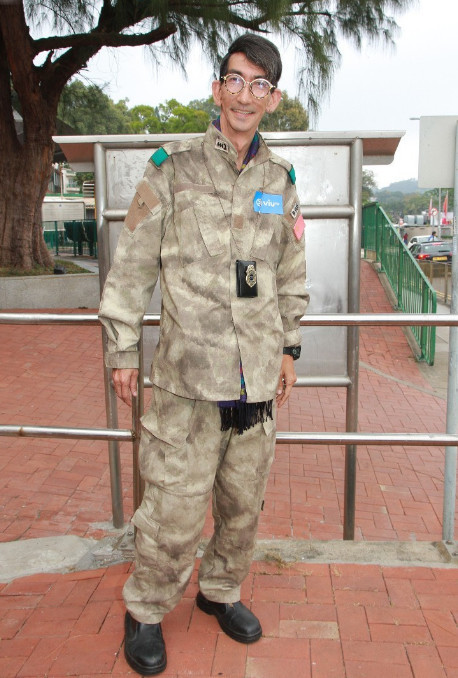 “瘦頭陀”當(dāng)爺爺 稱孫子嬌小沒遺傳身高 “瘦頭陀”當(dāng)爺爺 稱孫子嬌小沒遺傳身高