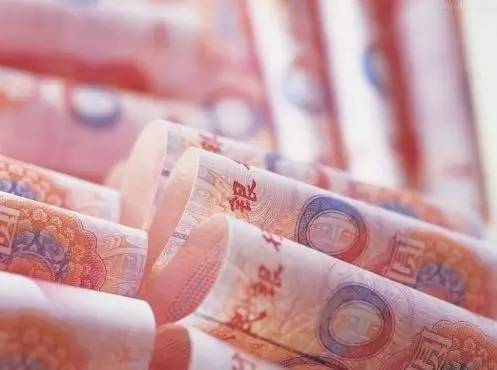 對(duì)增收潛力大、帶動(dòng)能力強(qiáng)的7大群體（技能人才、新型職業(yè)農(nóng)民、科研人員、小微企業(yè)創(chuàng)業(yè)者、企業(yè)經(jīng)營(yíng)管理人、基層干部隊(duì)伍、有勞動(dòng)能力困難群體）實(shí)施激勵(lì)計(jì)劃，推出差別化收入分配激勵(lì)政策，帶動(dòng)城鄉(xiāng)居民實(shí)現(xiàn)總體增收。