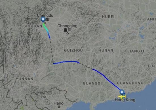  圖片來自航空網(wǎng)站flightradar24，圖顯示飛機(jī)安全降落成都