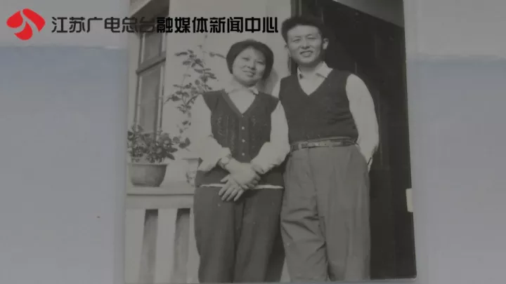 老太秀恩愛(ài)！網(wǎng)友被一封跨越60年的情書甜哭了