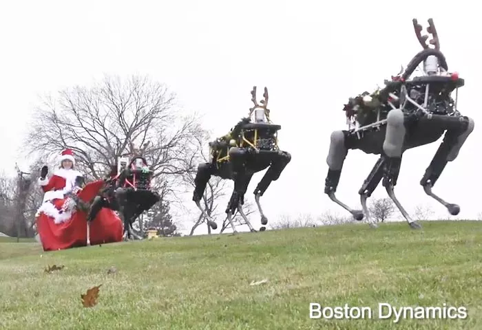 人形機(jī)器人阿特拉斯會(huì)后空翻了 網(wǎng)友:細(xì)思極恐