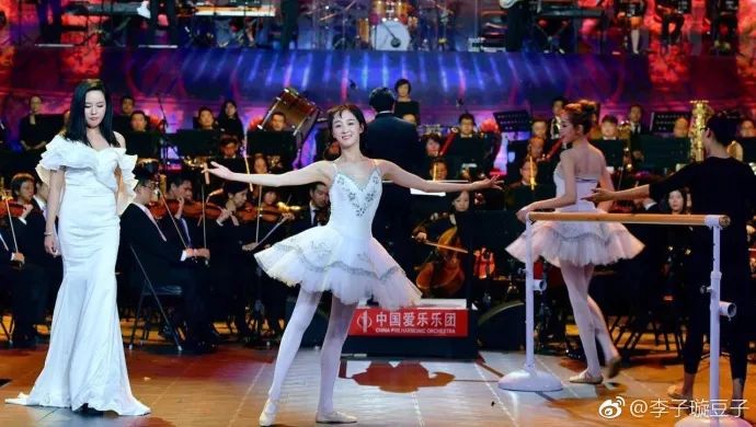 《創(chuàng)造101》主題曲公布，這個被吐槽油膩的c位是什么來頭？