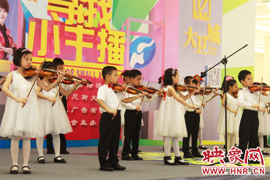 小朋友們集體演奏《歡樂頌》 小朋友們集體演奏《歡樂頌》