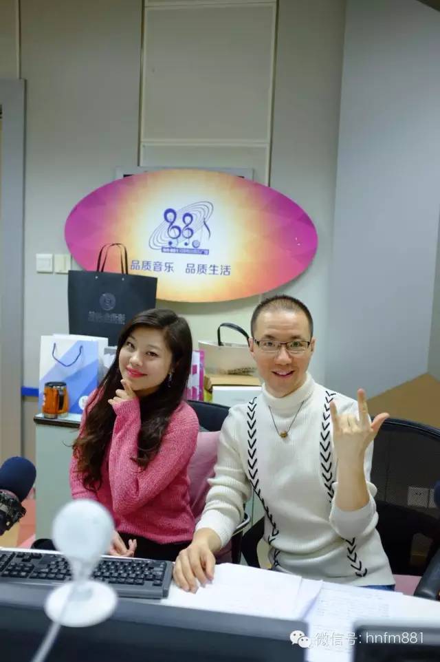 新聞先生凱文和新聞小姐李江也陪伴大家一同跨年！