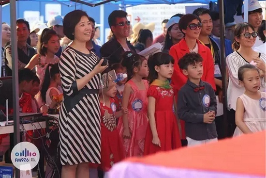 等等，這畫風(fēng)轉(zhuǎn)變太快我不明白了，看見啥了突然這么高興？