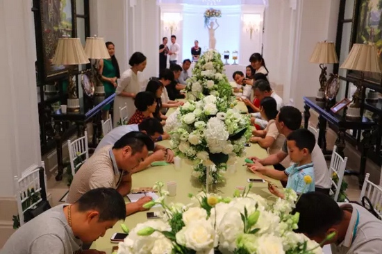 各位“小綠人”也把自己企業(yè)的問題通過卡片的形式，向劉東曉博士請教。