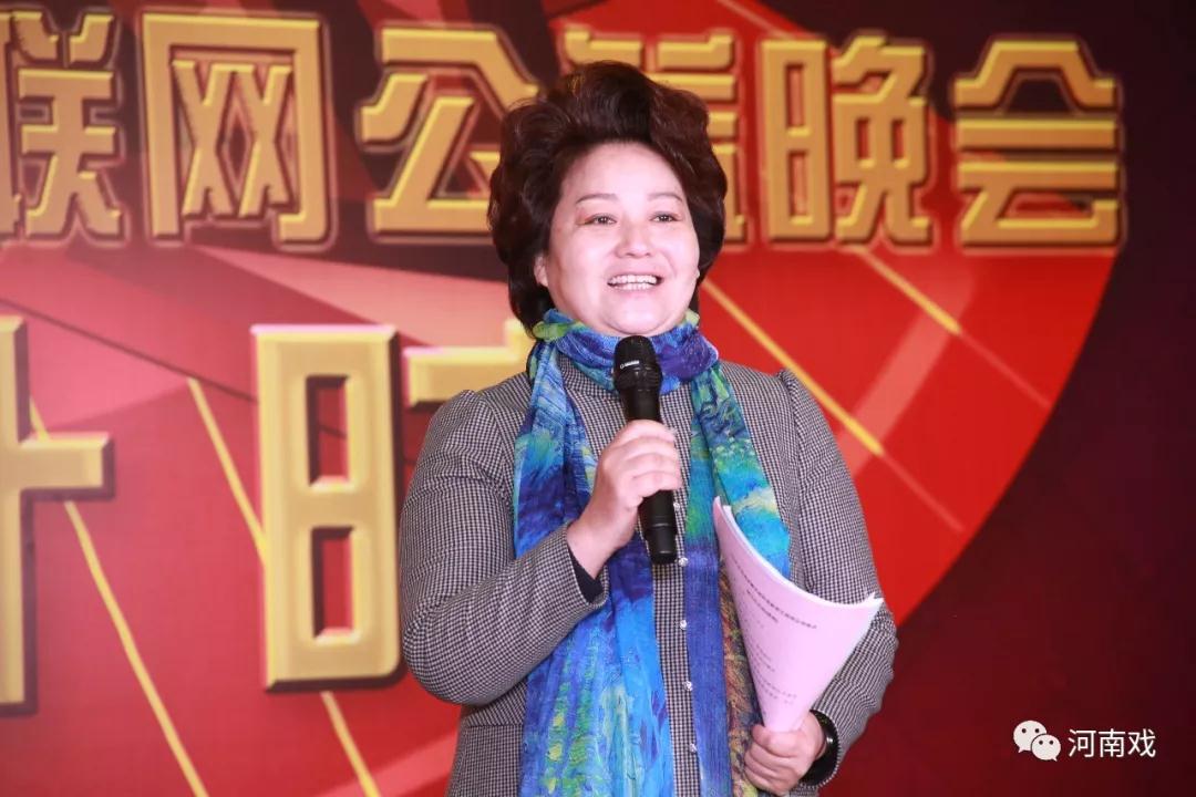 總導(dǎo)演、國家一級導(dǎo)演張建萍介紹尋找稀有劇種傳承人以及目前活動推進(jìn)情況