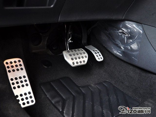 應(yīng)培養(yǎng)好的駕駛習慣