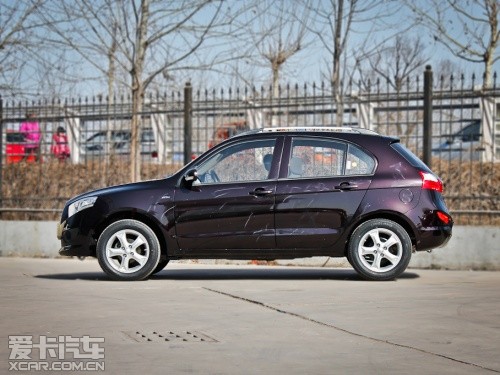 天津一汽2013款夏利N7 天津一汽2013款夏利N7